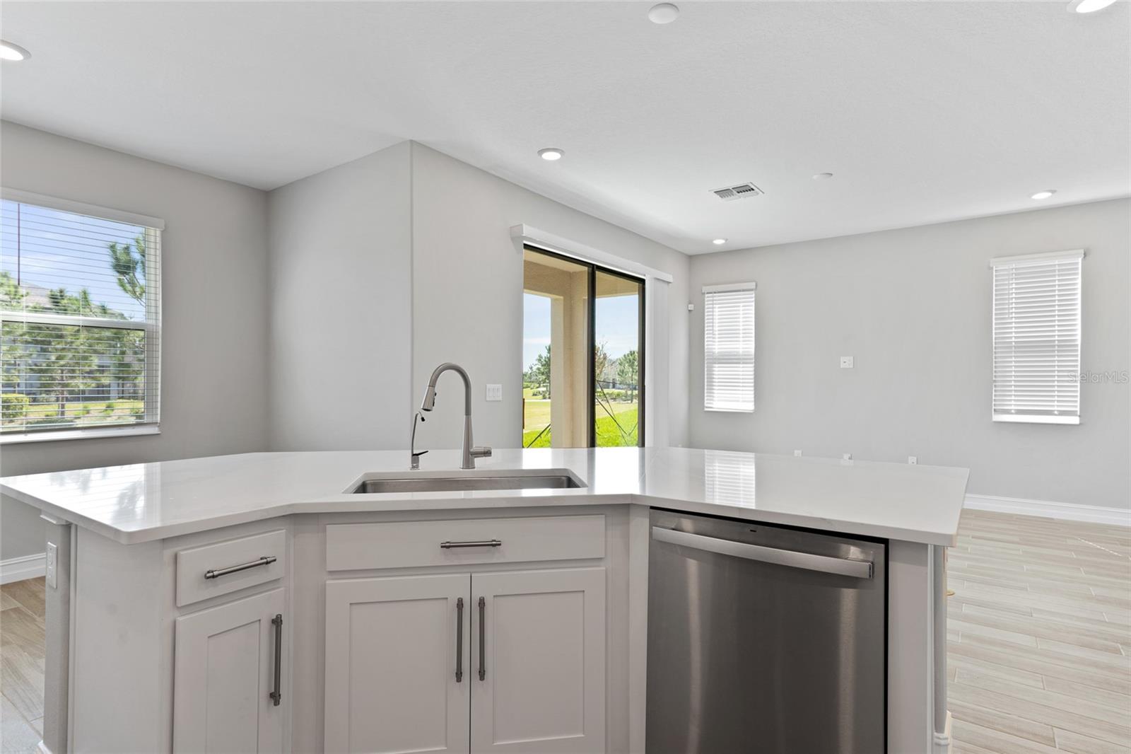 4989 SAN MARTINO DR, WESLEY CHAPEL, FL, 33543