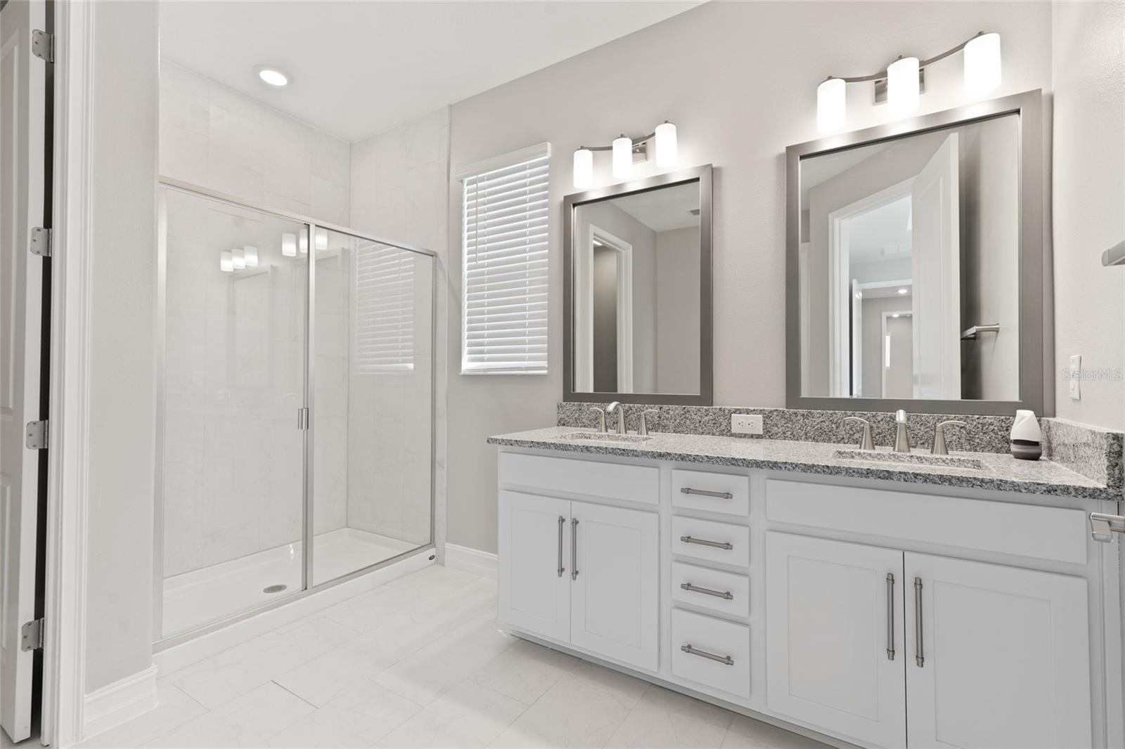 4989 SAN MARTINO DR, WESLEY CHAPEL, FL, 33543