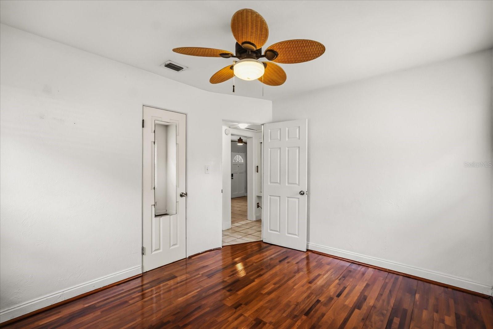 2515 LAURA PL, ORLANDO, FL, 32803