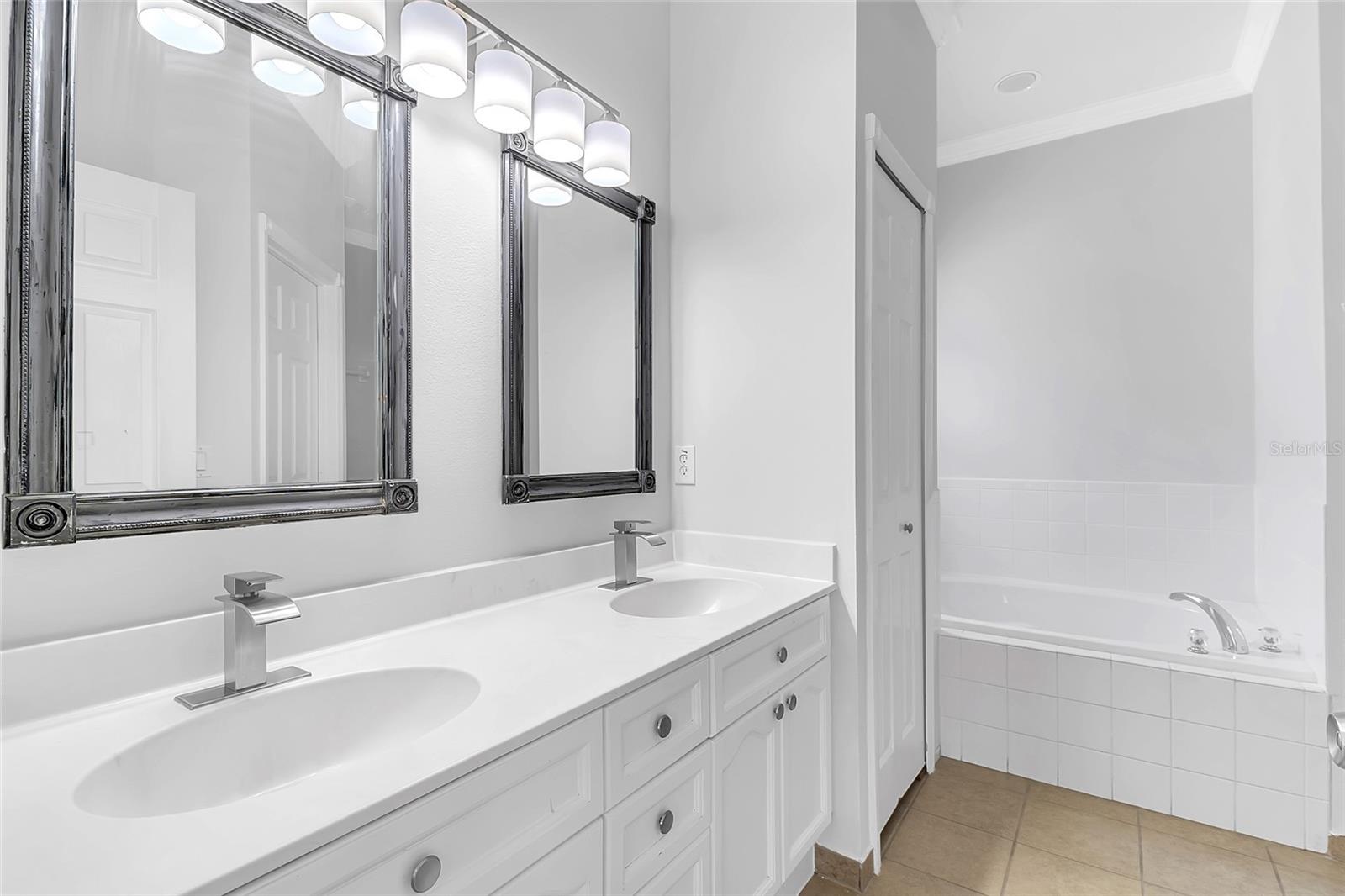 1905 MAGICAL LN, KISSIMMEE, FL, 34744