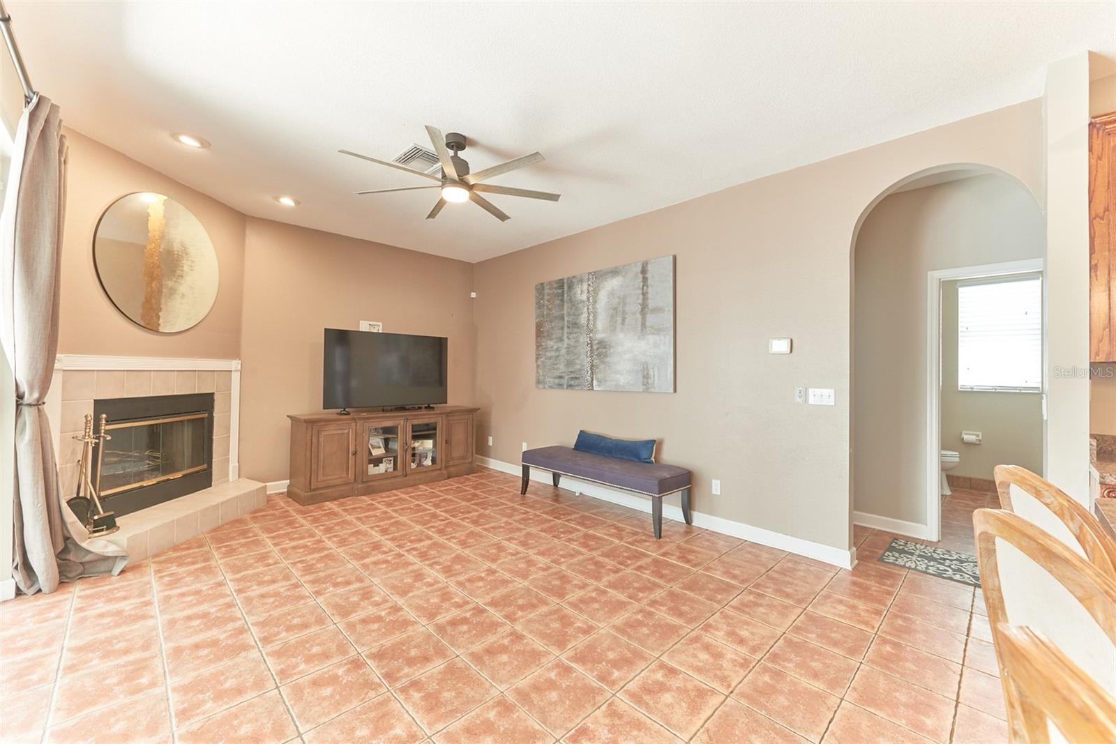 9302 HERITAGE OAK CT, TAMPA, FL, 33647