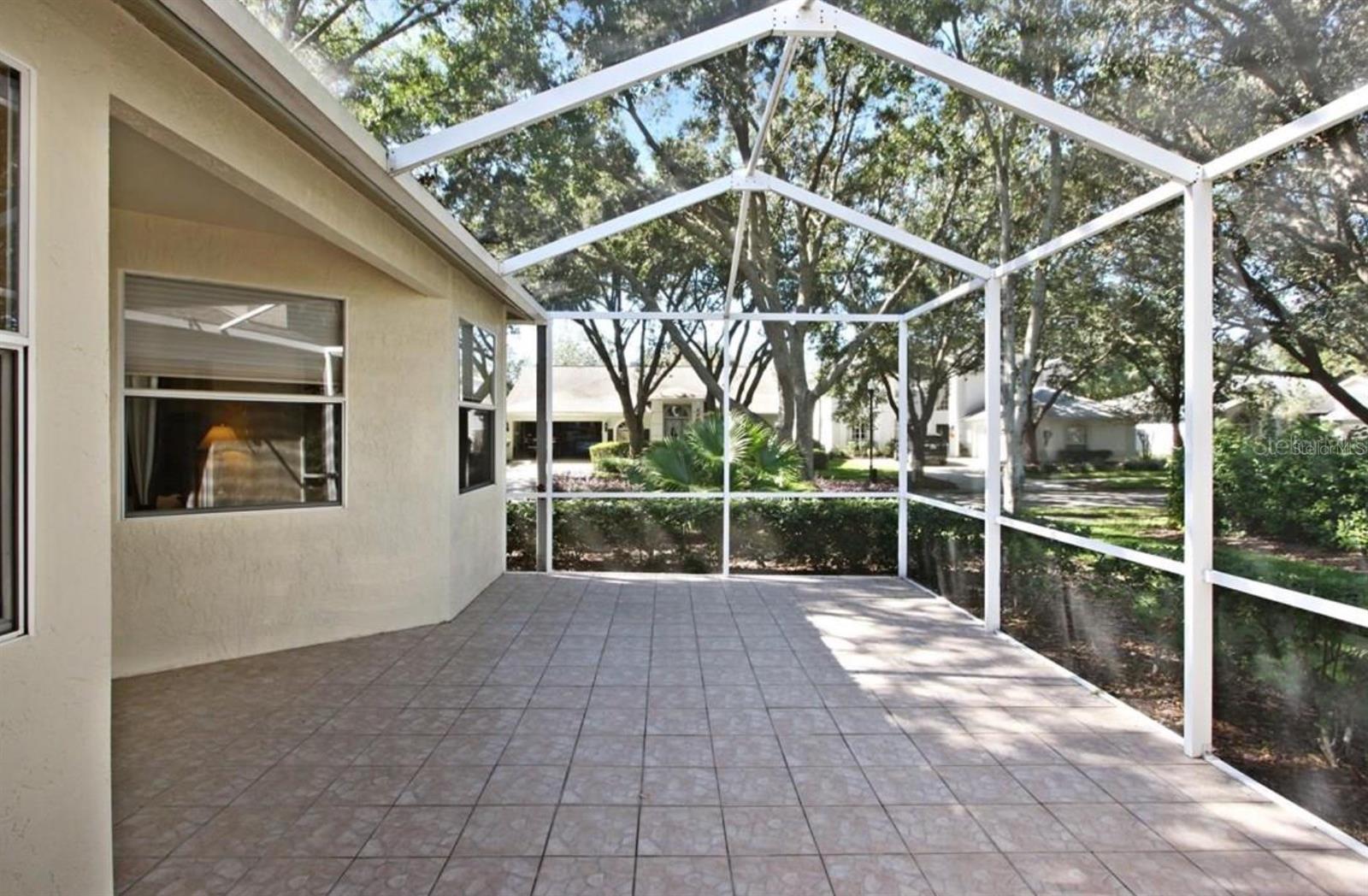 9302 HERITAGE OAK CT, TAMPA, FL, 33647