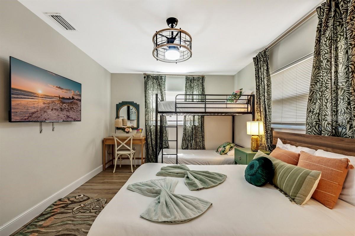 1720 PENNY LN, CLEARWATER, FL, 33756