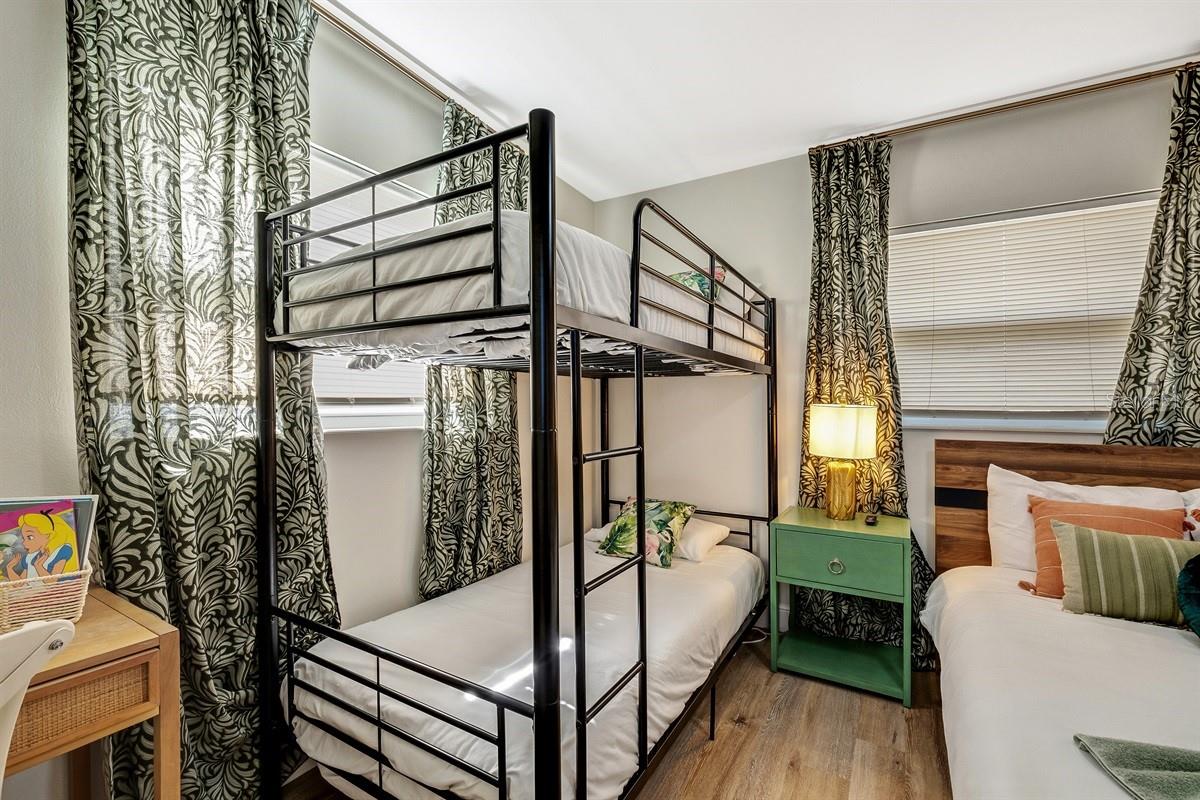 1720 PENNY LN, CLEARWATER, FL, 33756