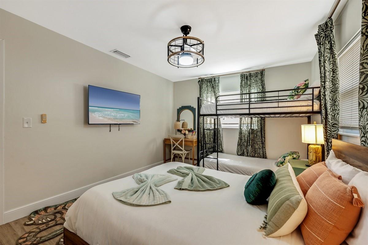 1720 PENNY LN, CLEARWATER, FL, 33756