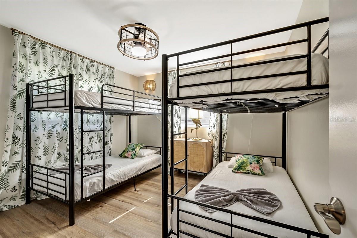 1720 PENNY LN, CLEARWATER, FL, 33756