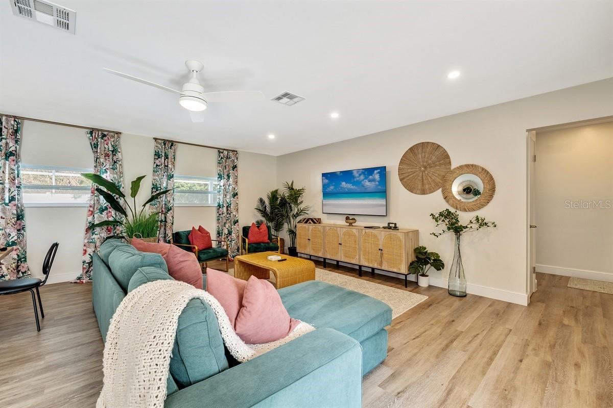 1720 PENNY LN, CLEARWATER, FL, 33756