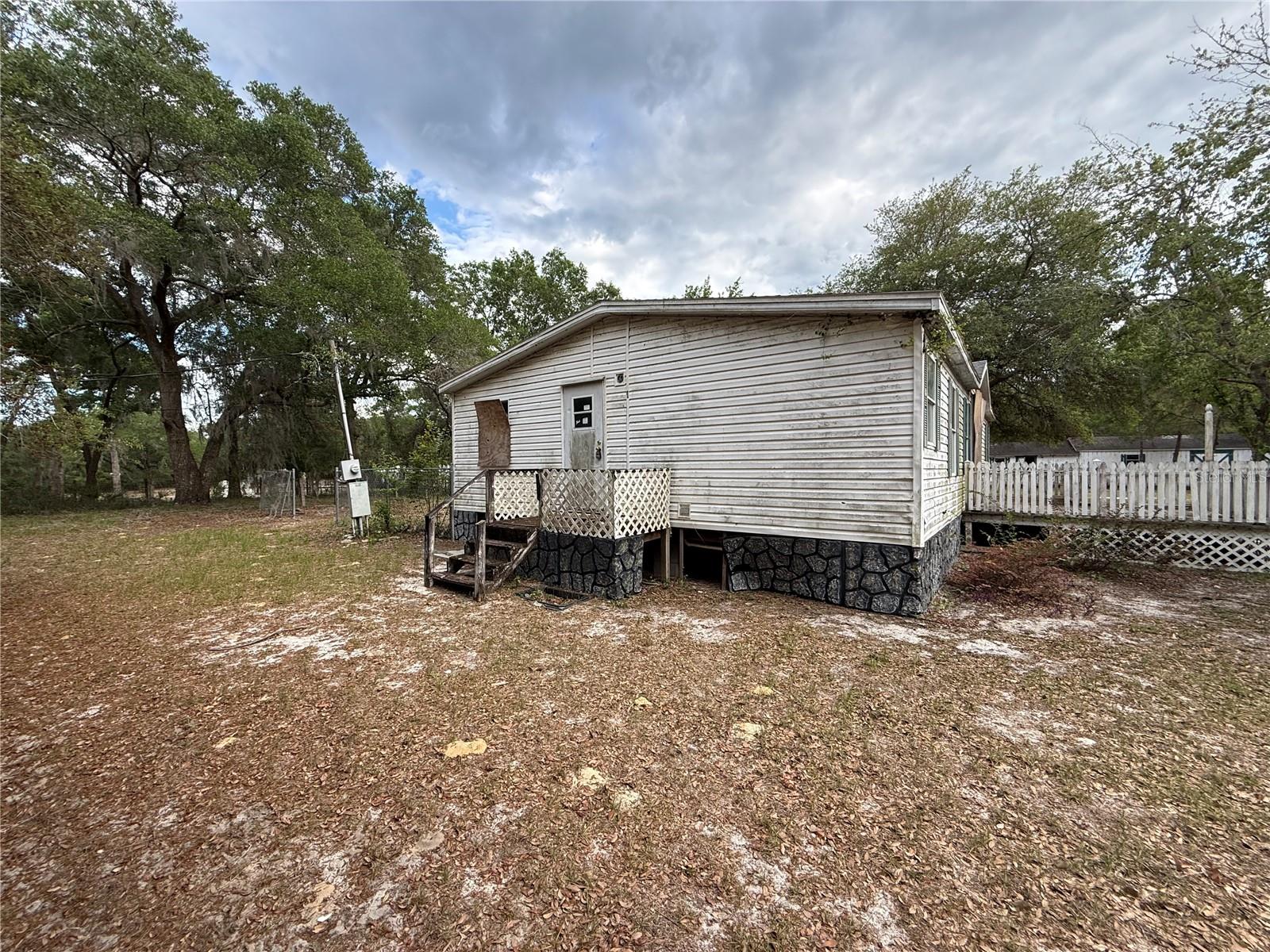 18710 SE 61ST STREET RD, OCKLAWAHA, FL, 32179
