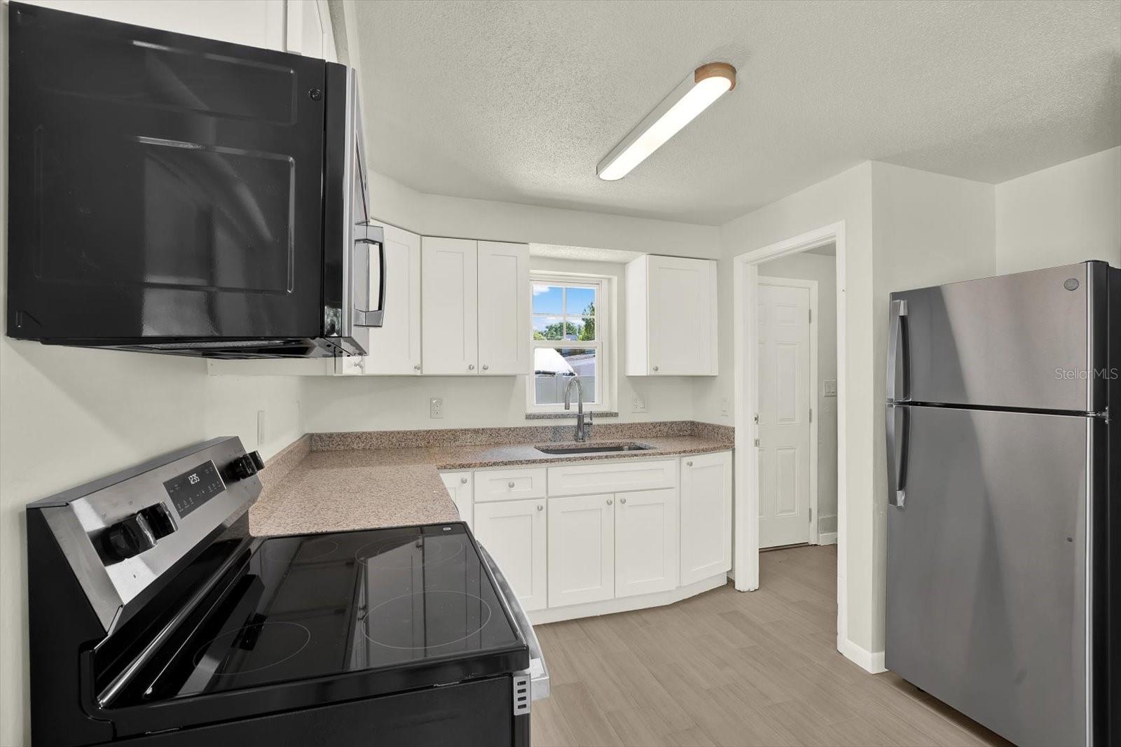 1187 BASS BLVD #B, DUNEDIN, FL, 34698