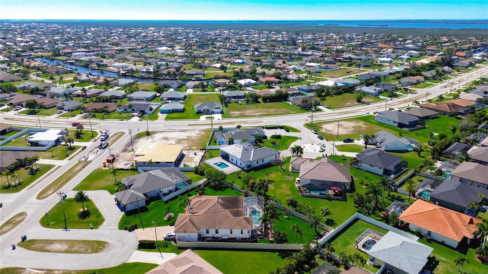 2527 GLEASON PKWY, CAPE CORAL, FL, 33914
