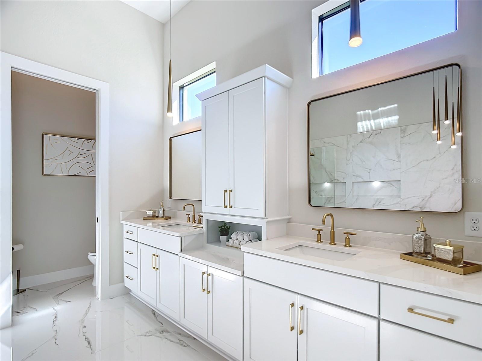 2527 GLEASON PKWY, CAPE CORAL, FL, 33914
