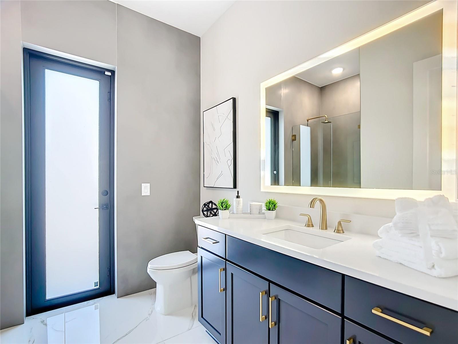 2527 GLEASON PKWY, CAPE CORAL, FL, 33914
