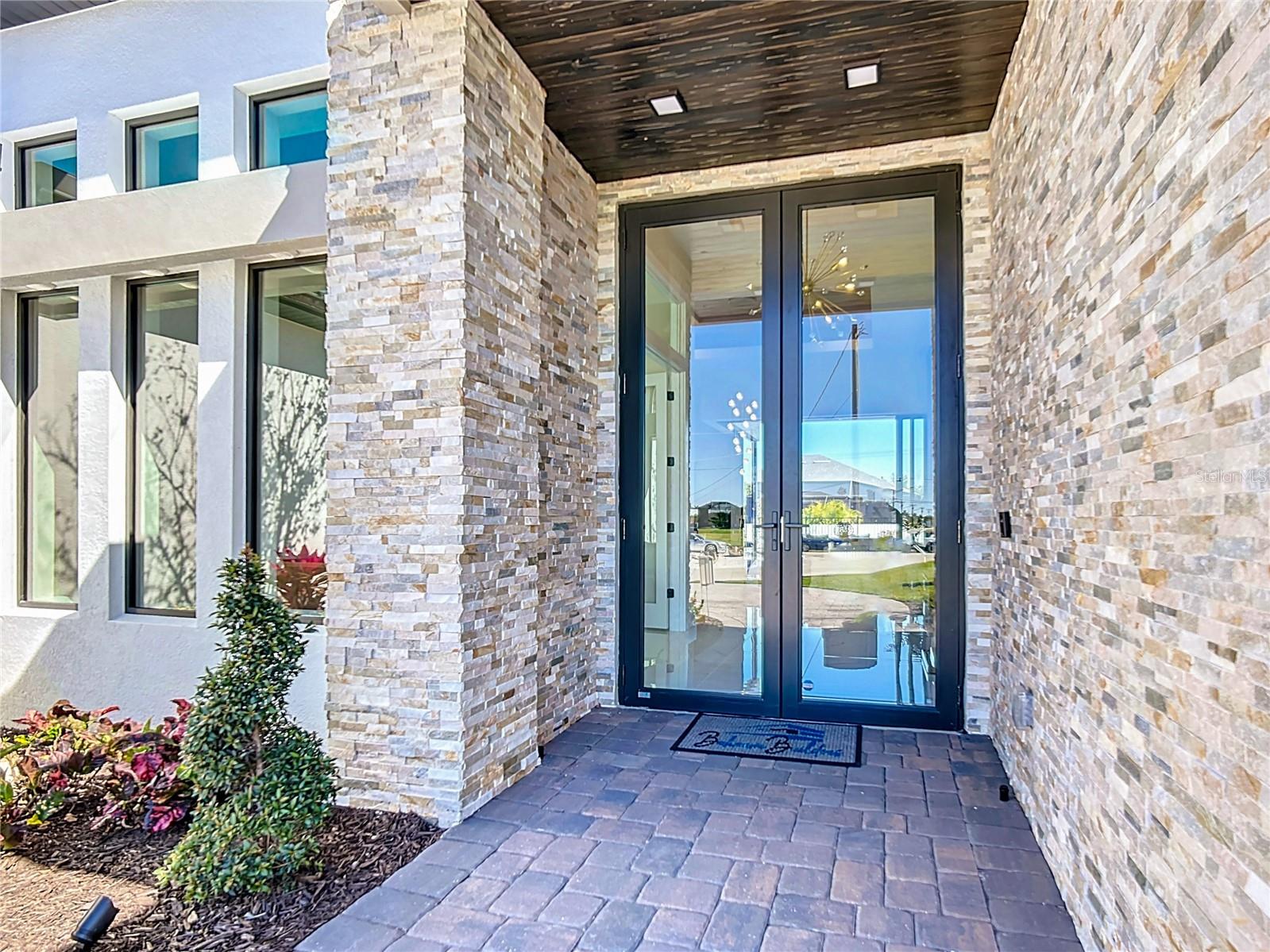 2527 GLEASON PKWY, CAPE CORAL, FL, 33914