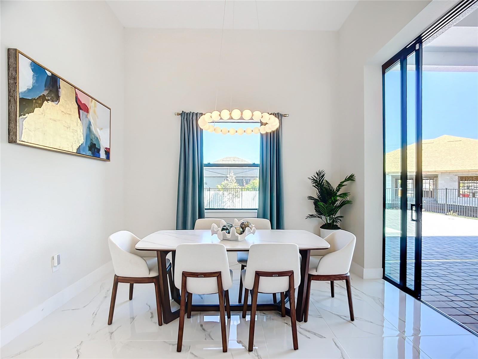 2527 GLEASON PKWY, CAPE CORAL, FL, 33914