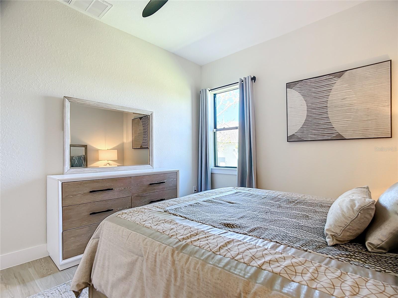 2527 GLEASON PKWY, CAPE CORAL, FL, 33914
