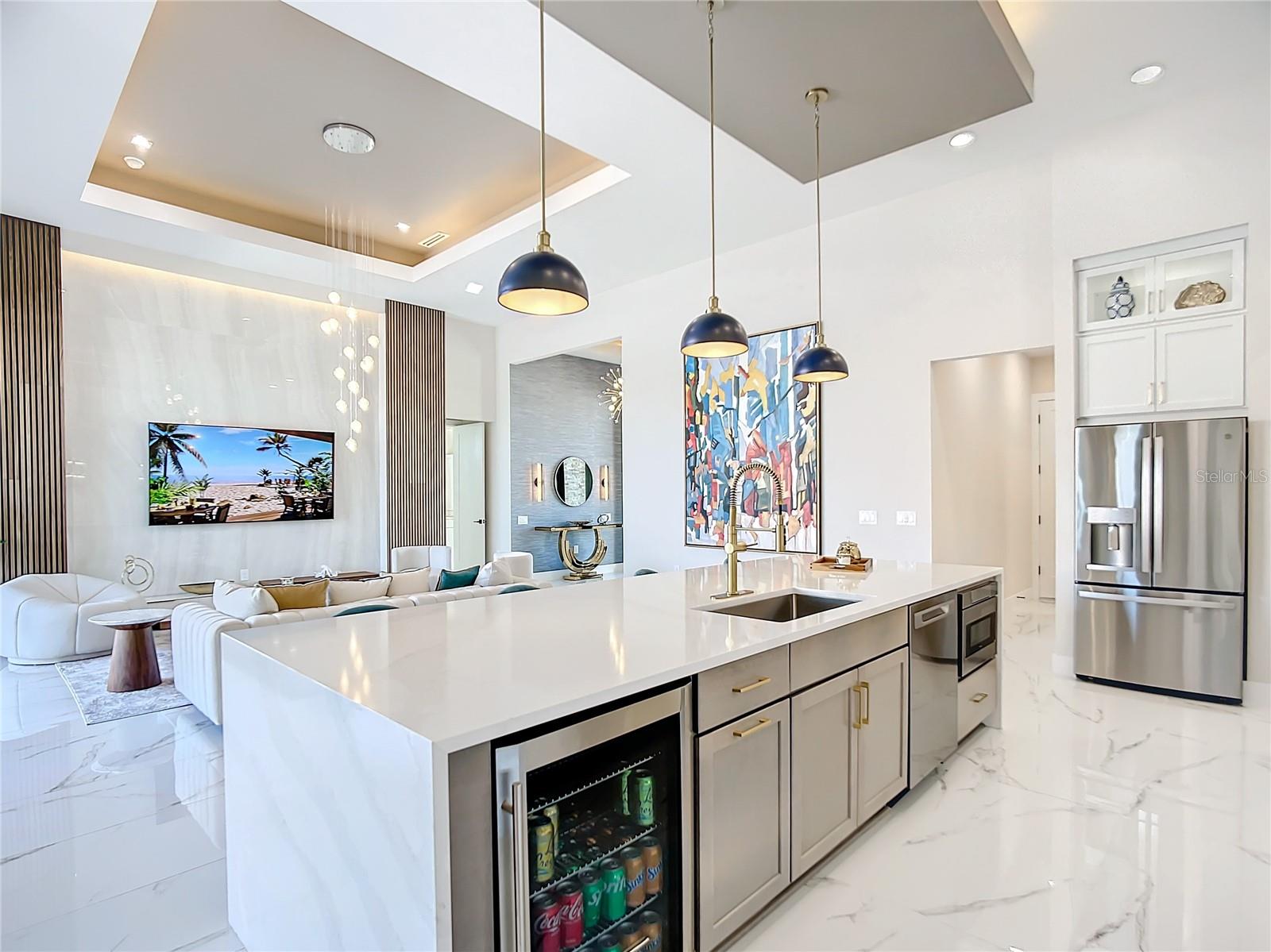 2527 GLEASON PKWY, CAPE CORAL, FL, 33914