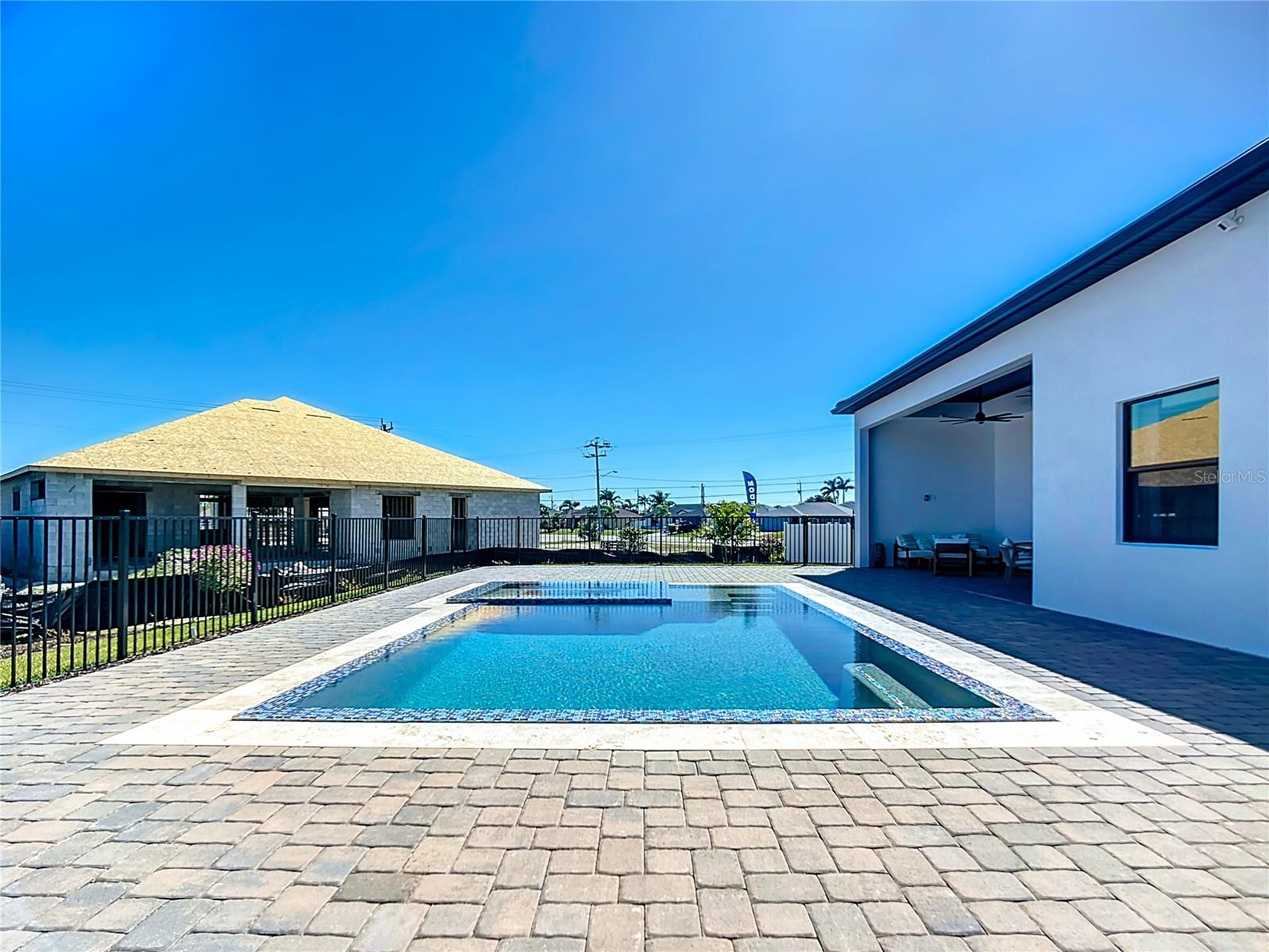 2527 GLEASON PKWY, CAPE CORAL, FL, 33914