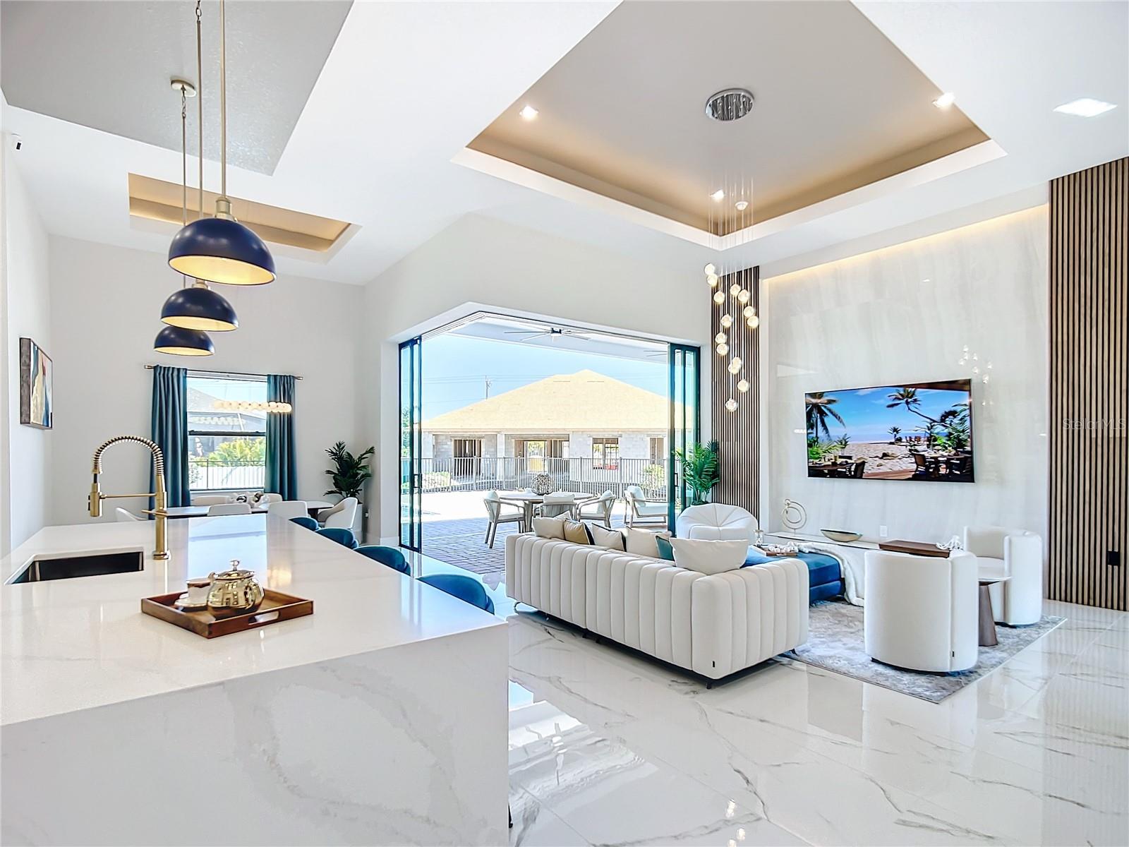 2527 GLEASON PKWY, CAPE CORAL, FL, 33914