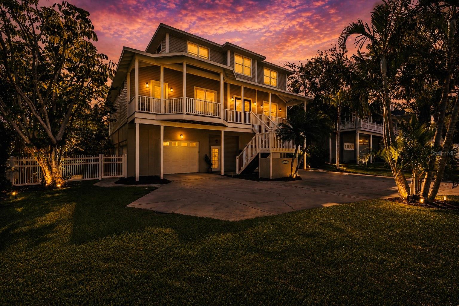897 POINT SEASIDE DR, CRYSTAL BEACH, FL, 34681