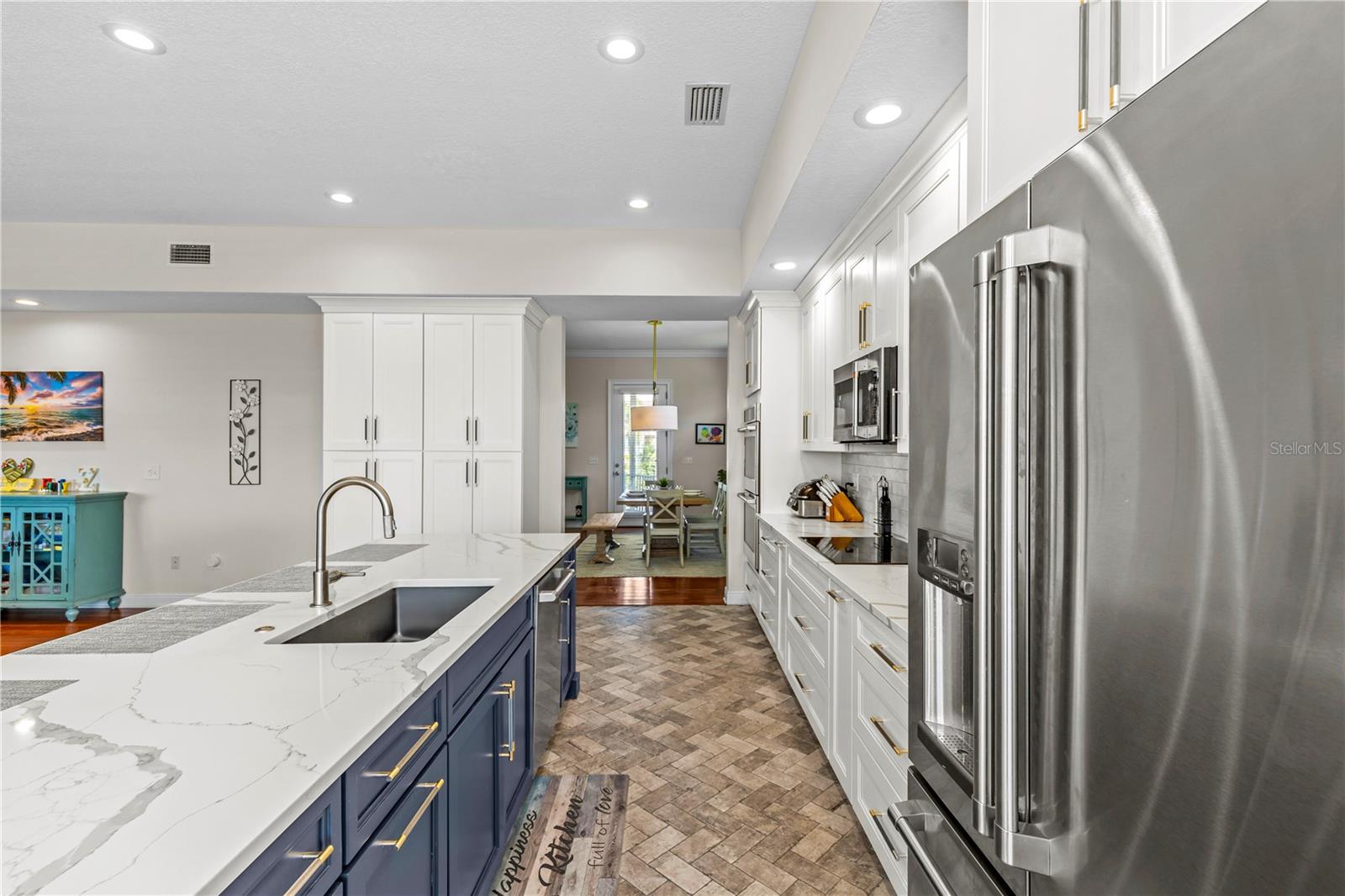 897 POINT SEASIDE DR, CRYSTAL BEACH, FL, 34681