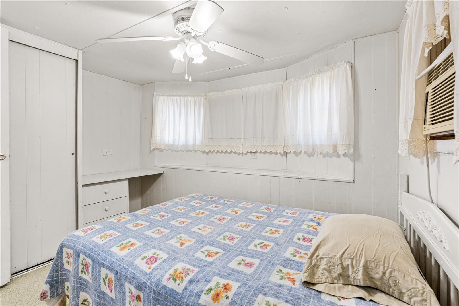 2400 SAN MIGUEL AVE, AVON PARK, FL, 33825