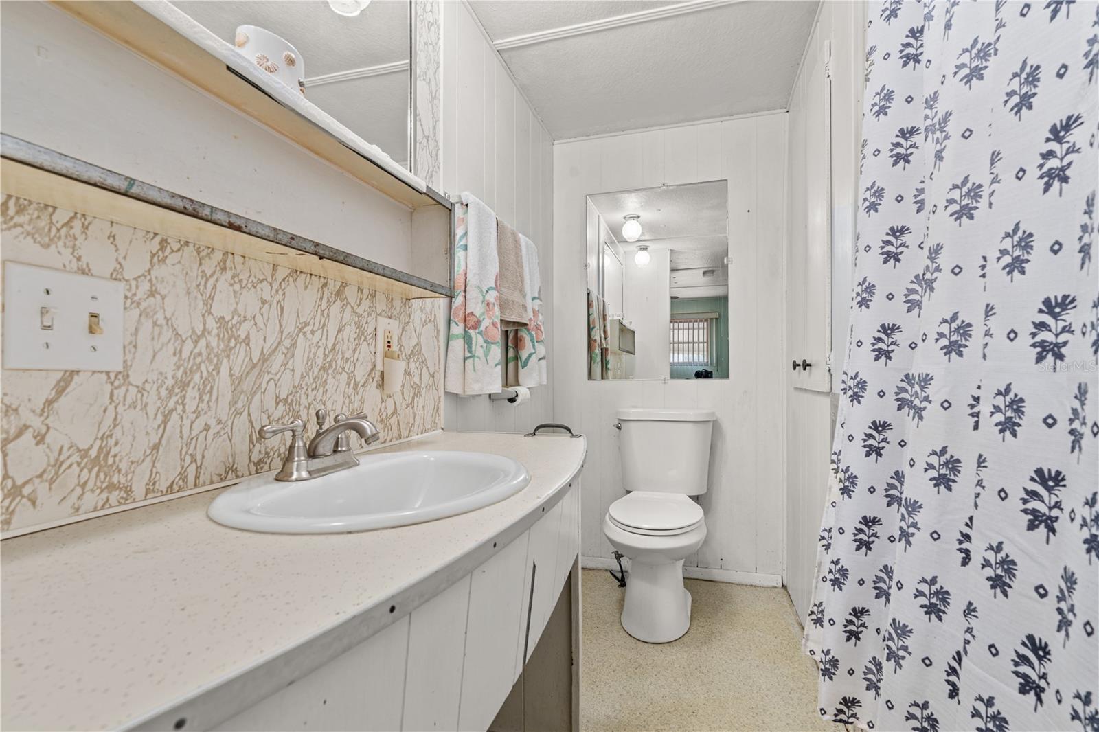 2400 SAN MIGUEL AVE, AVON PARK, FL, 33825