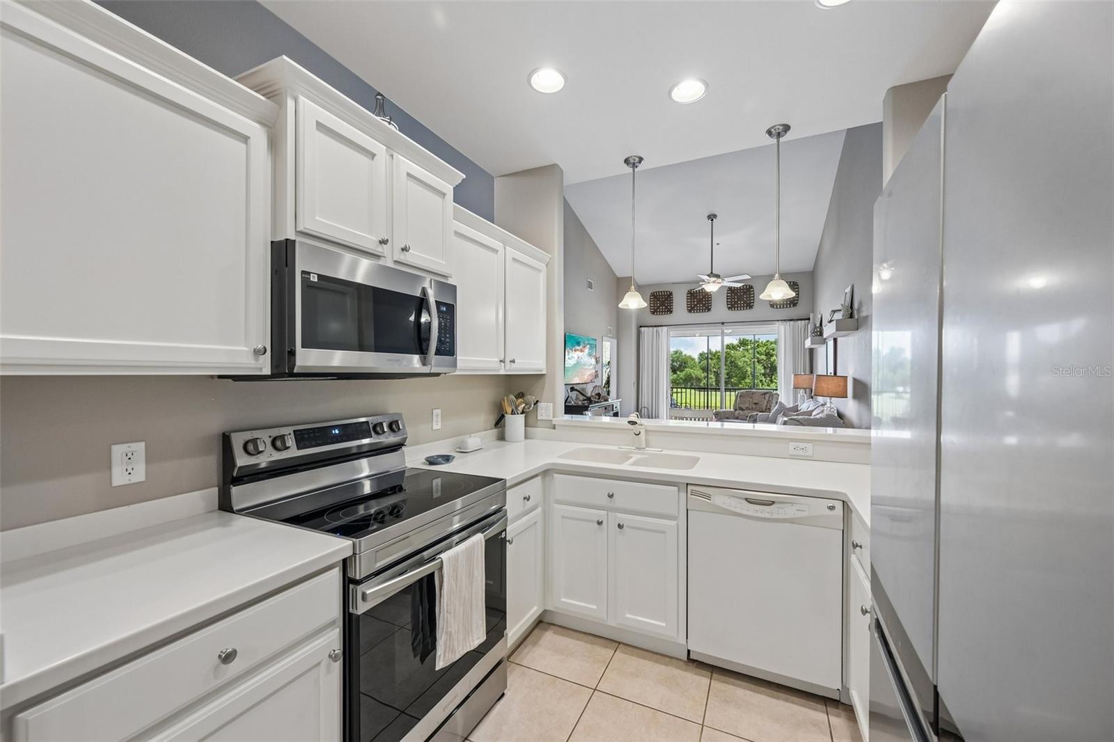 1003 FAIRWAYCOVE LN #201, BRADENTON, FL, 34212