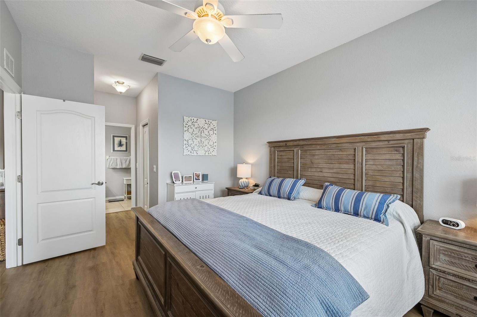 1003 FAIRWAYCOVE LN #201, BRADENTON, FL, 34212