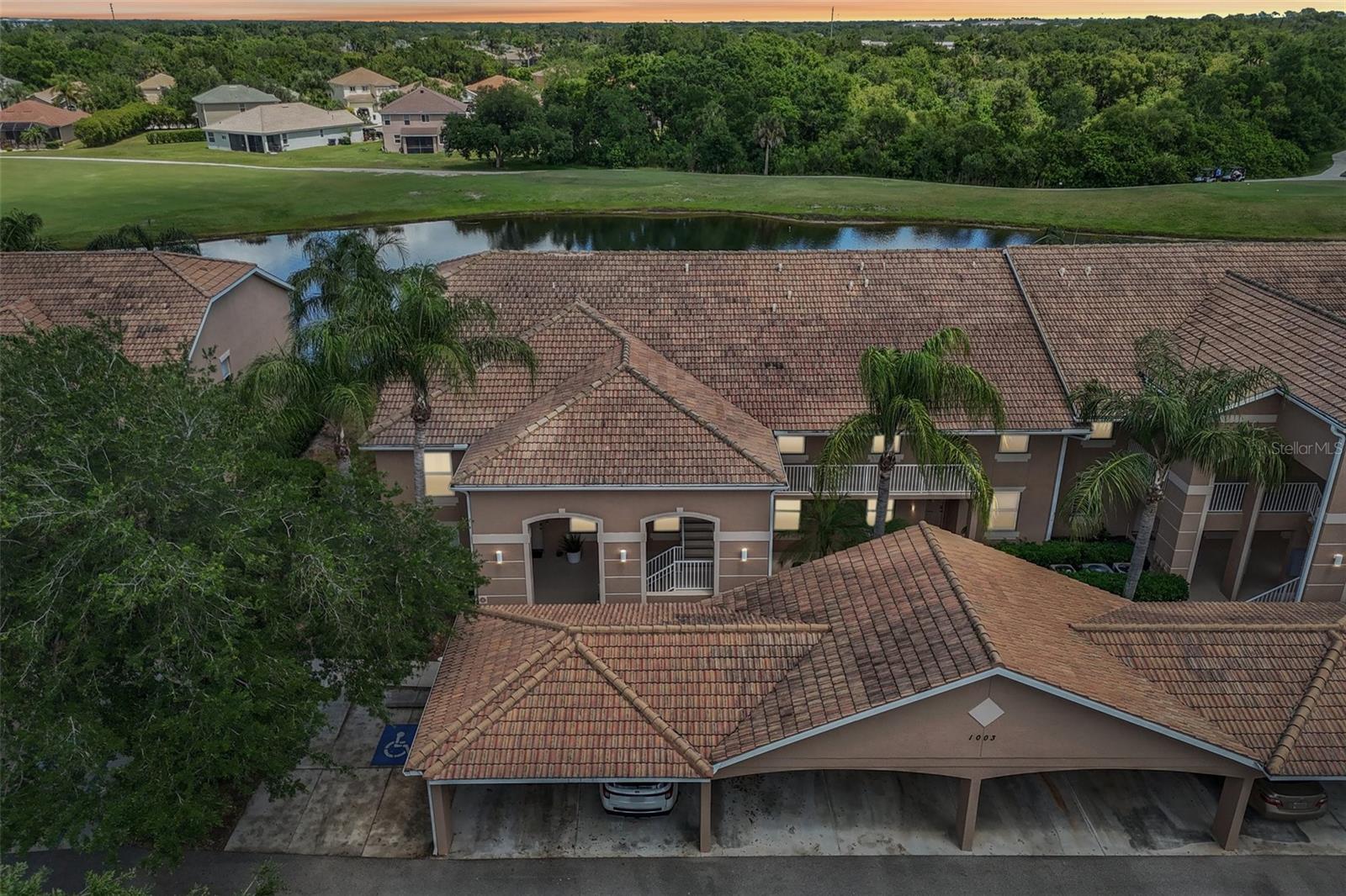 1003 FAIRWAYCOVE LN #201, BRADENTON, FL, 34212