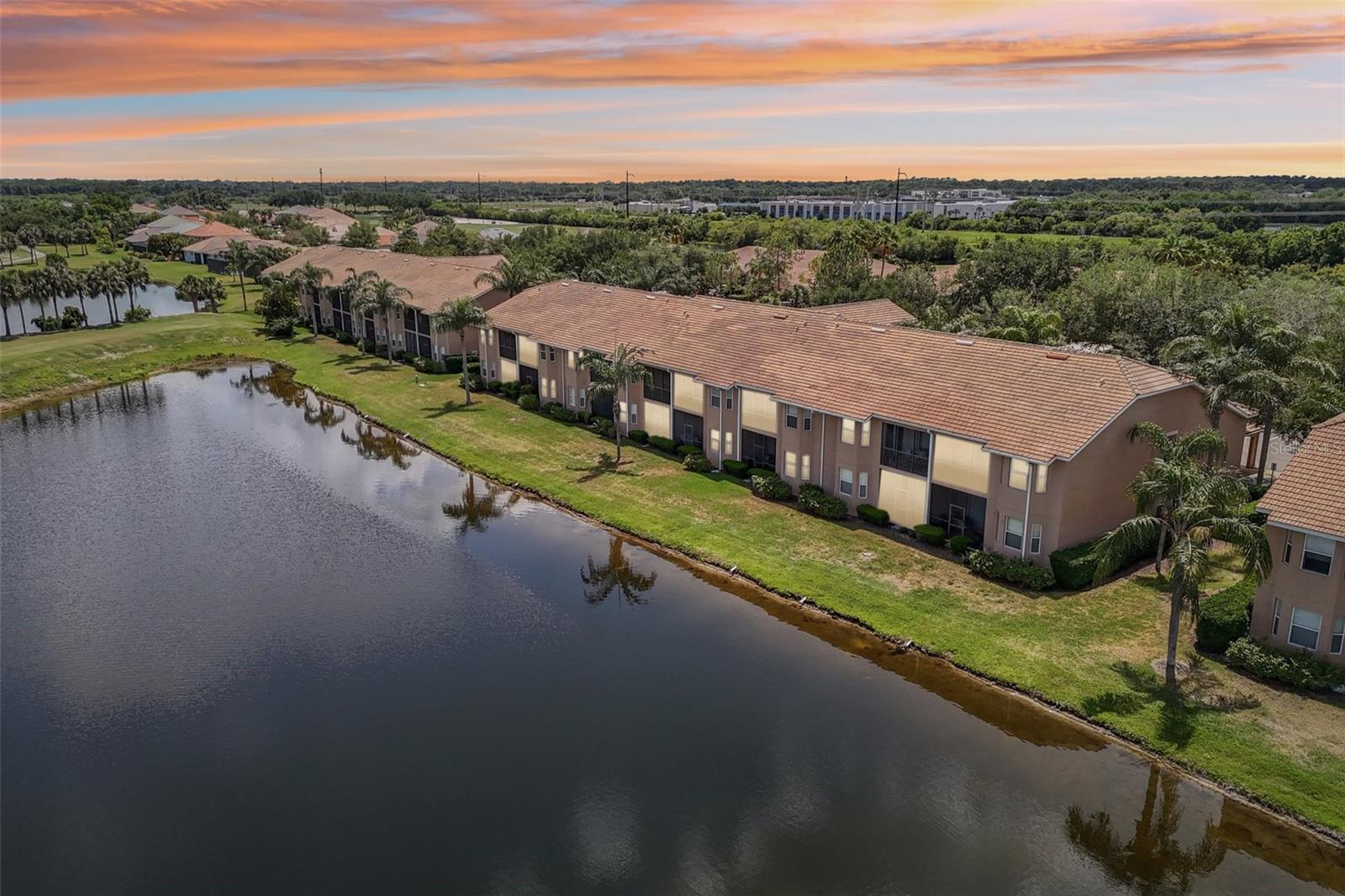 1003 FAIRWAYCOVE LN #201, BRADENTON, FL, 34212