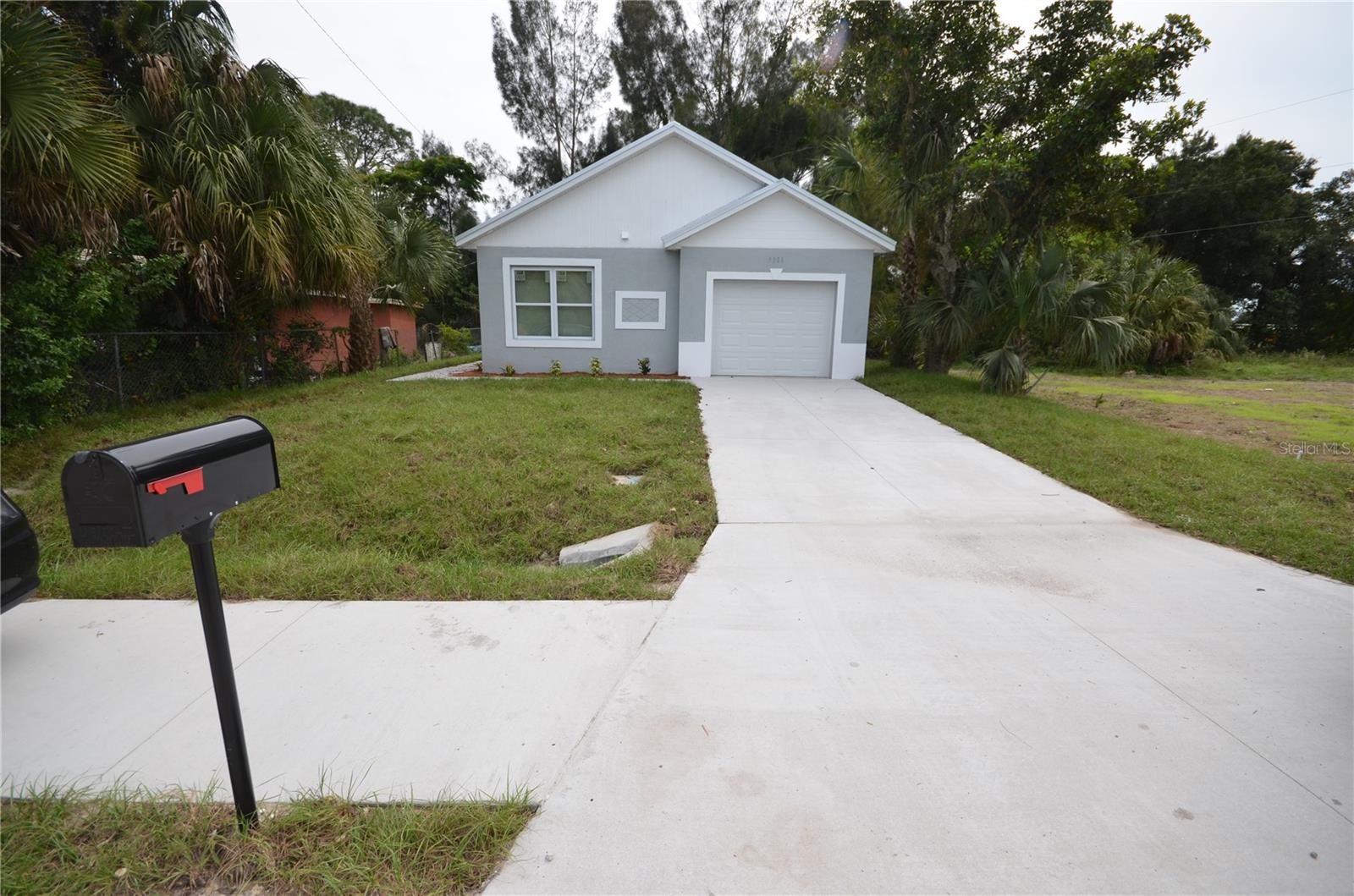 3306 BASSIE CT, FORT MYERS, FL, 33916