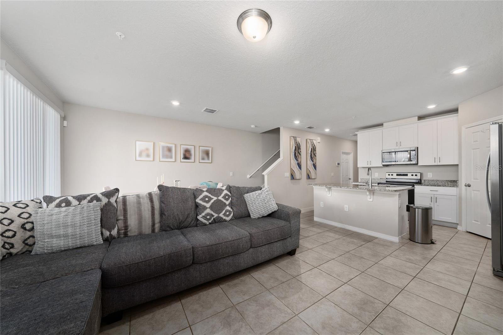 2043 HAREBELL LN, OCOEE, FL, 34761