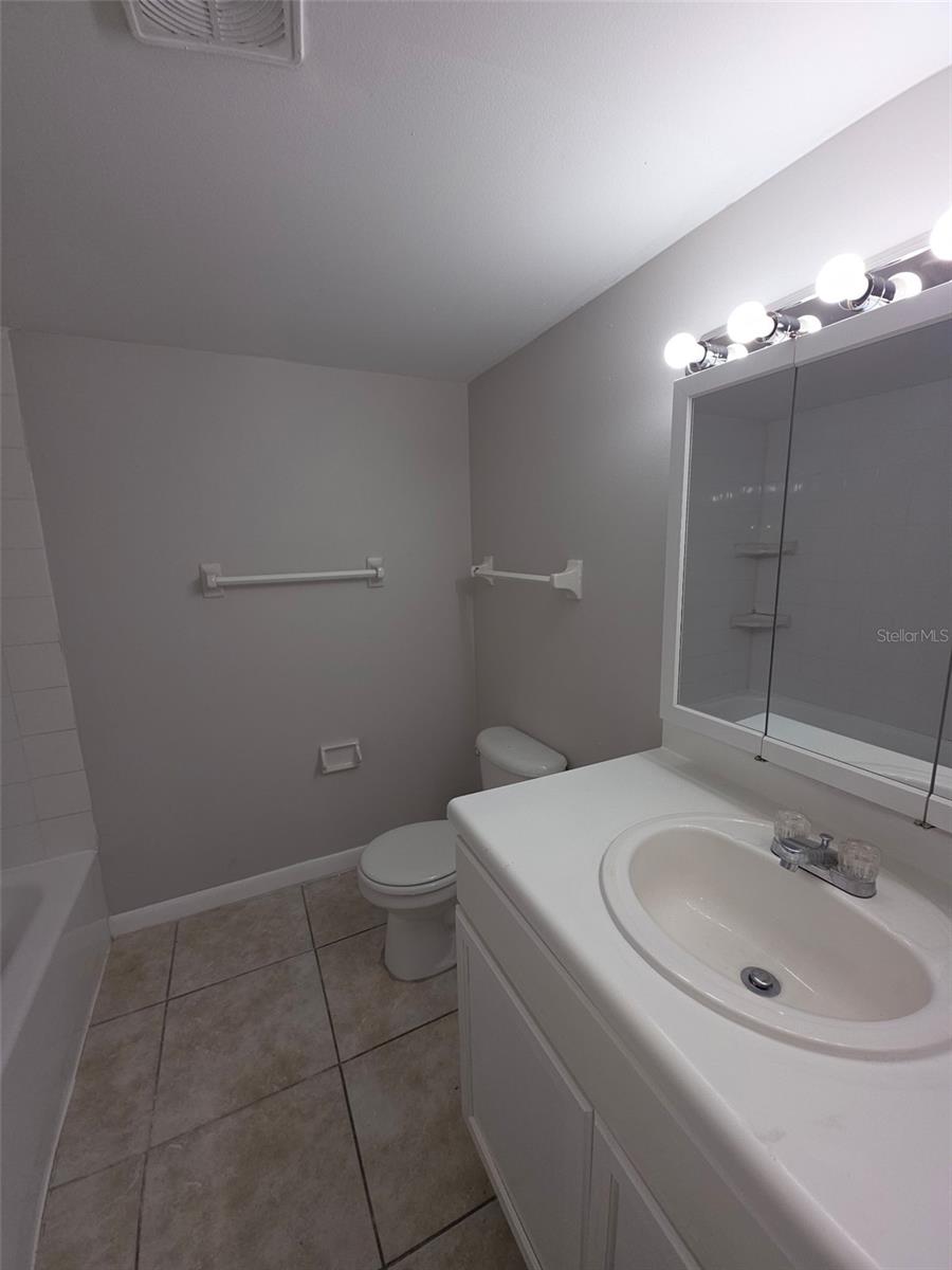 921 W OAK RIDGE RD #C, ORLANDO, FL, 32809