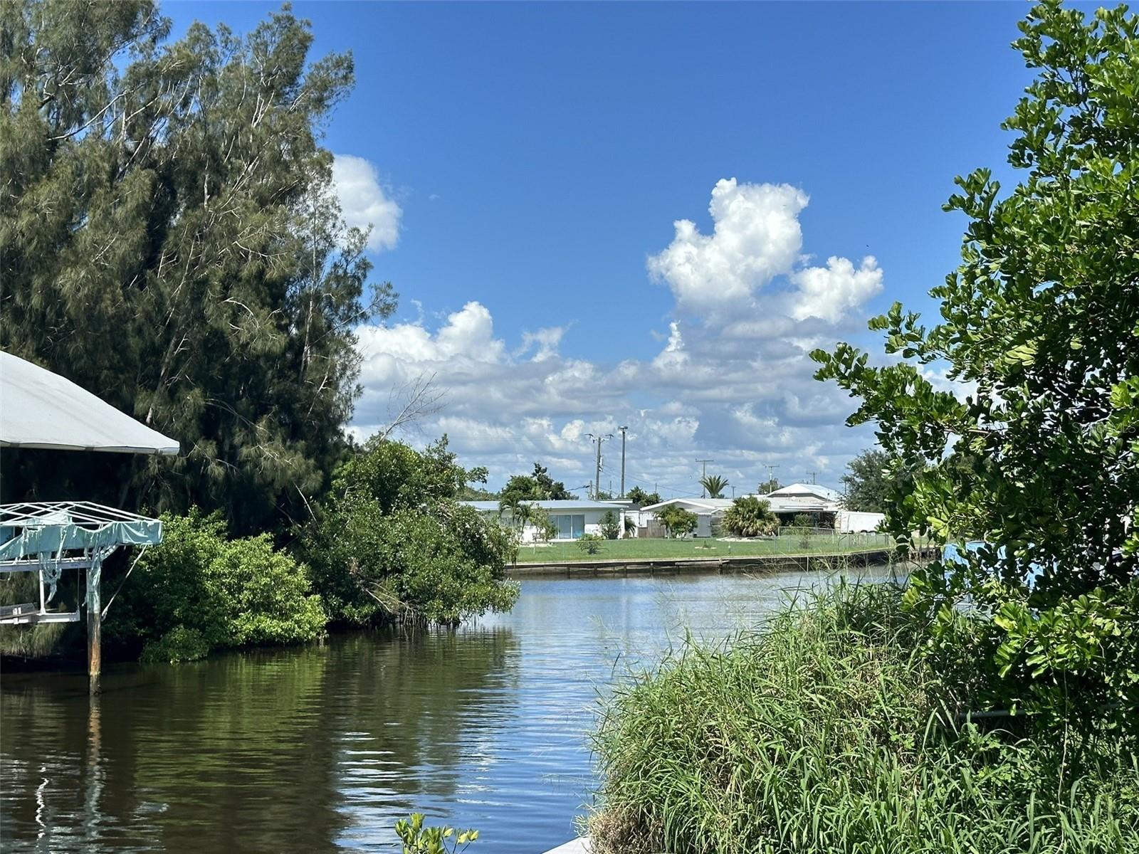 835 CONREID DR NE, PORT CHARLOTTE, FL, 33952