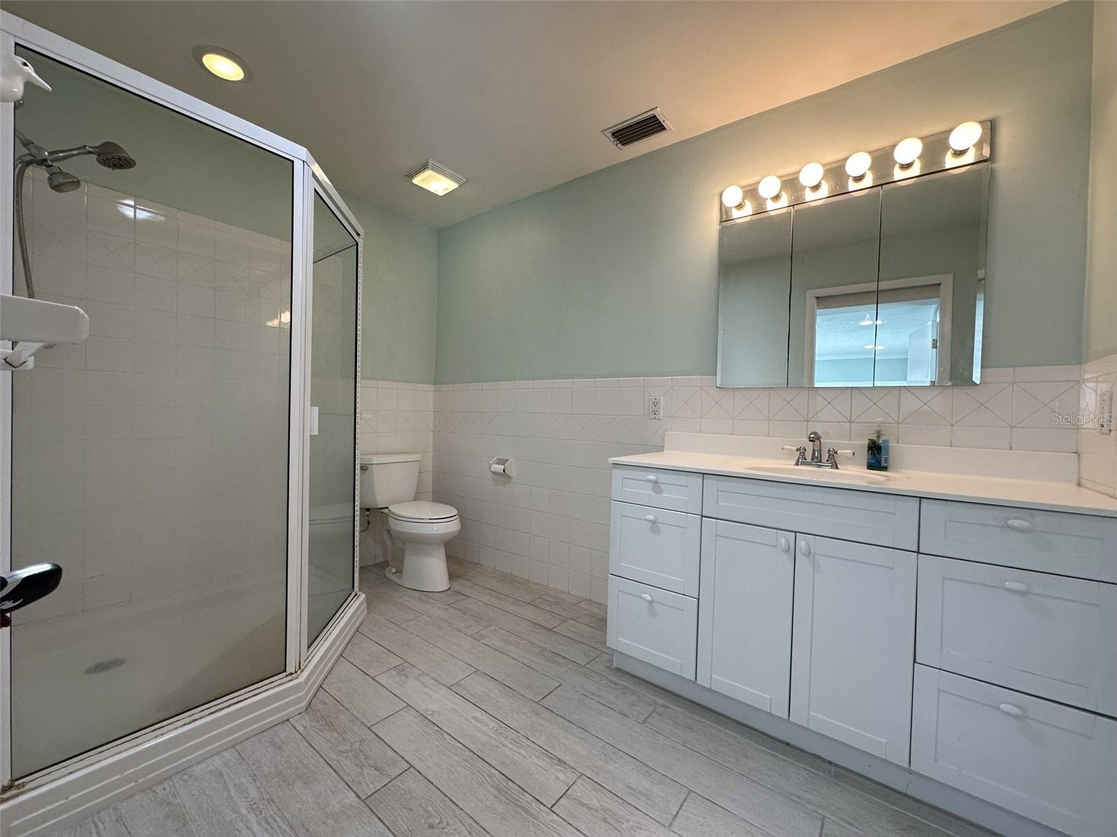 835 CONREID DR NE, PORT CHARLOTTE, FL, 33952