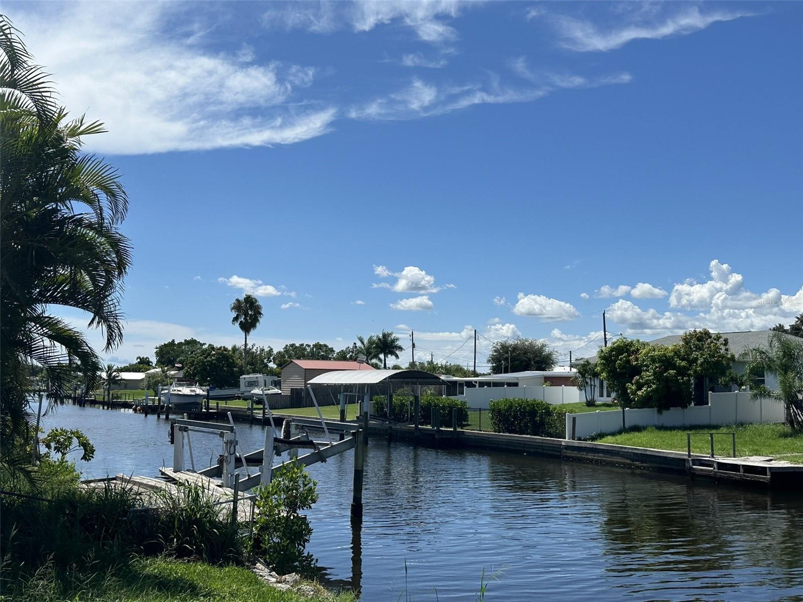 835 CONREID DR NE, PORT CHARLOTTE, FL, 33952