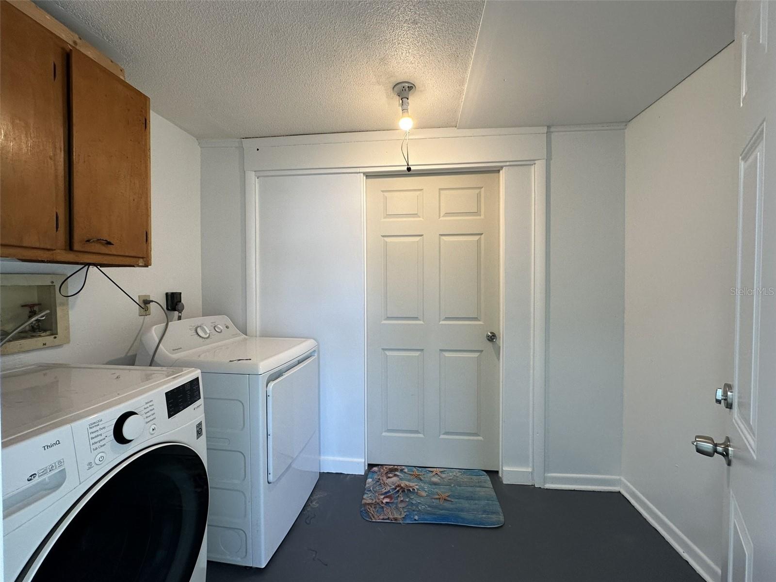 835 CONREID DR NE, PORT CHARLOTTE, FL, 33952