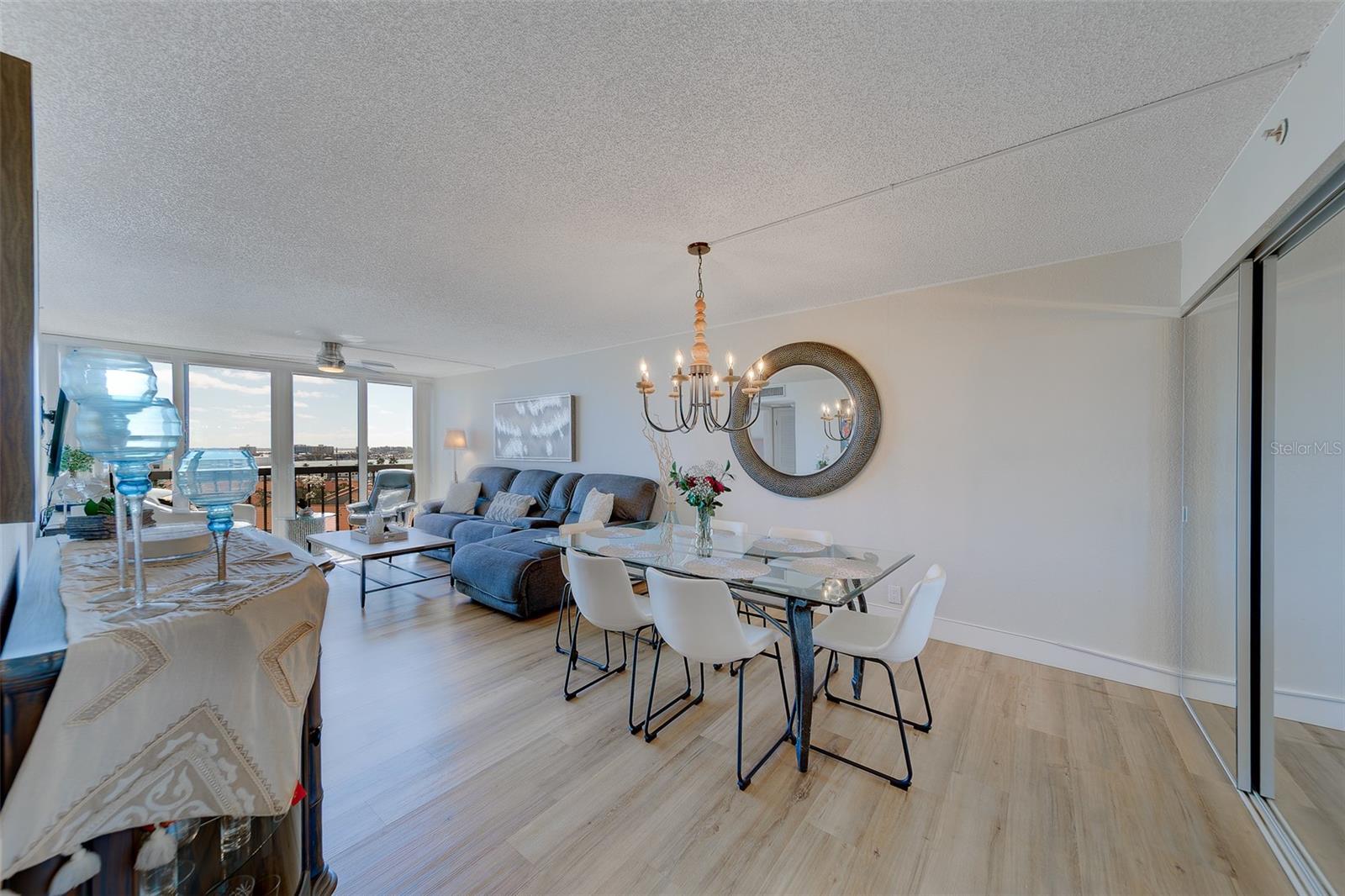 255 DOLPHIN PT #802, CLEARWATER BEACH, FL, 33767
