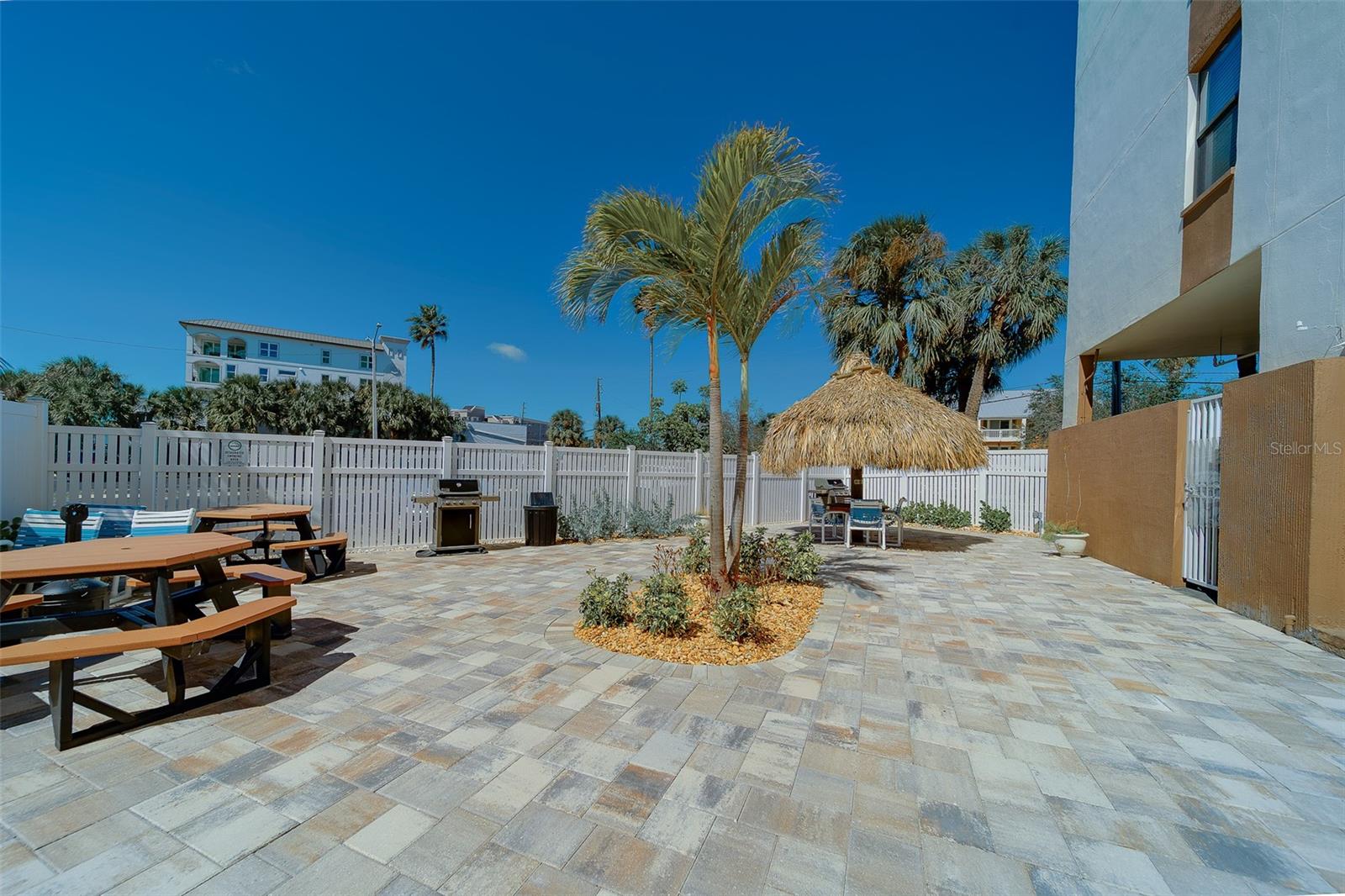 255 DOLPHIN PT #802, CLEARWATER BEACH, FL, 33767