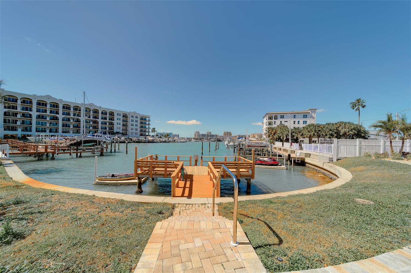 255 DOLPHIN PT #802, CLEARWATER BEACH, FL, 33767
