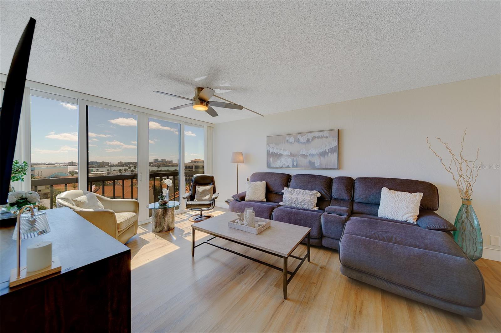 255 DOLPHIN PT #802, CLEARWATER BEACH, FL, 33767