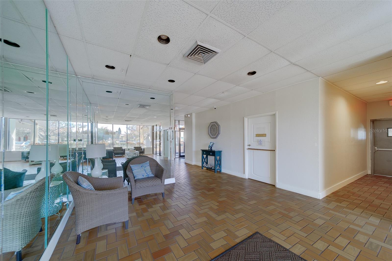 255 DOLPHIN PT #802, CLEARWATER BEACH, FL, 33767