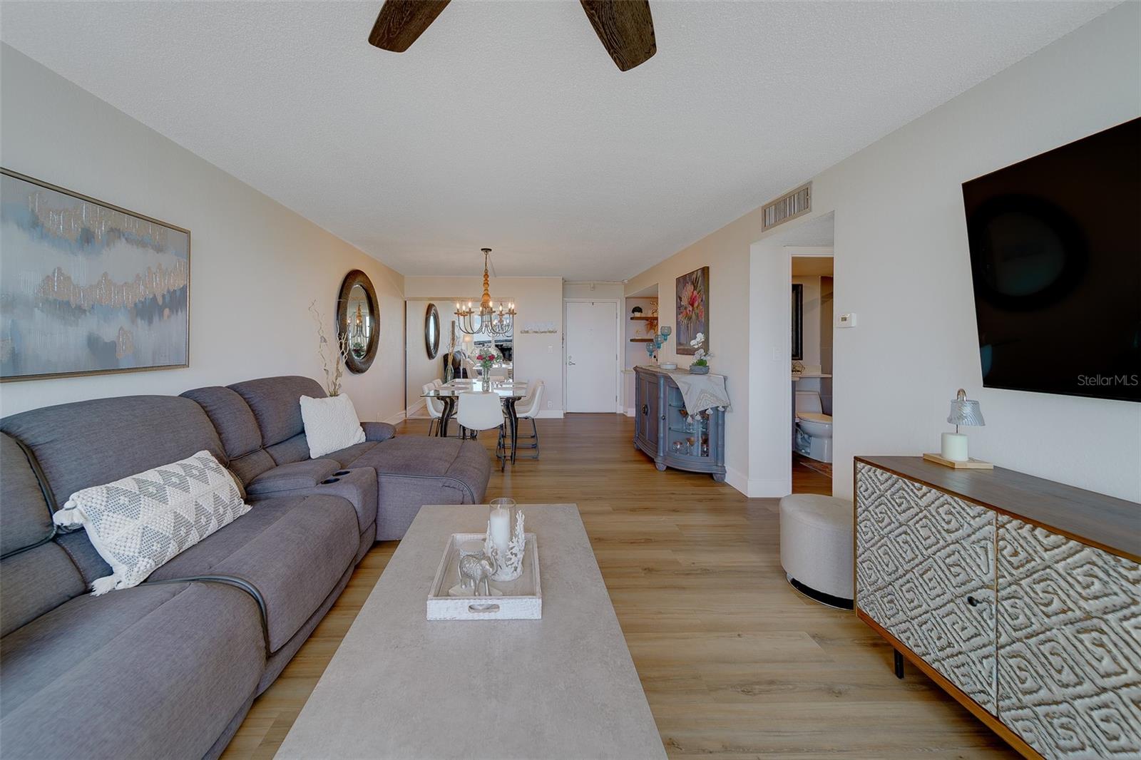 255 DOLPHIN PT #802, CLEARWATER BEACH, FL, 33767