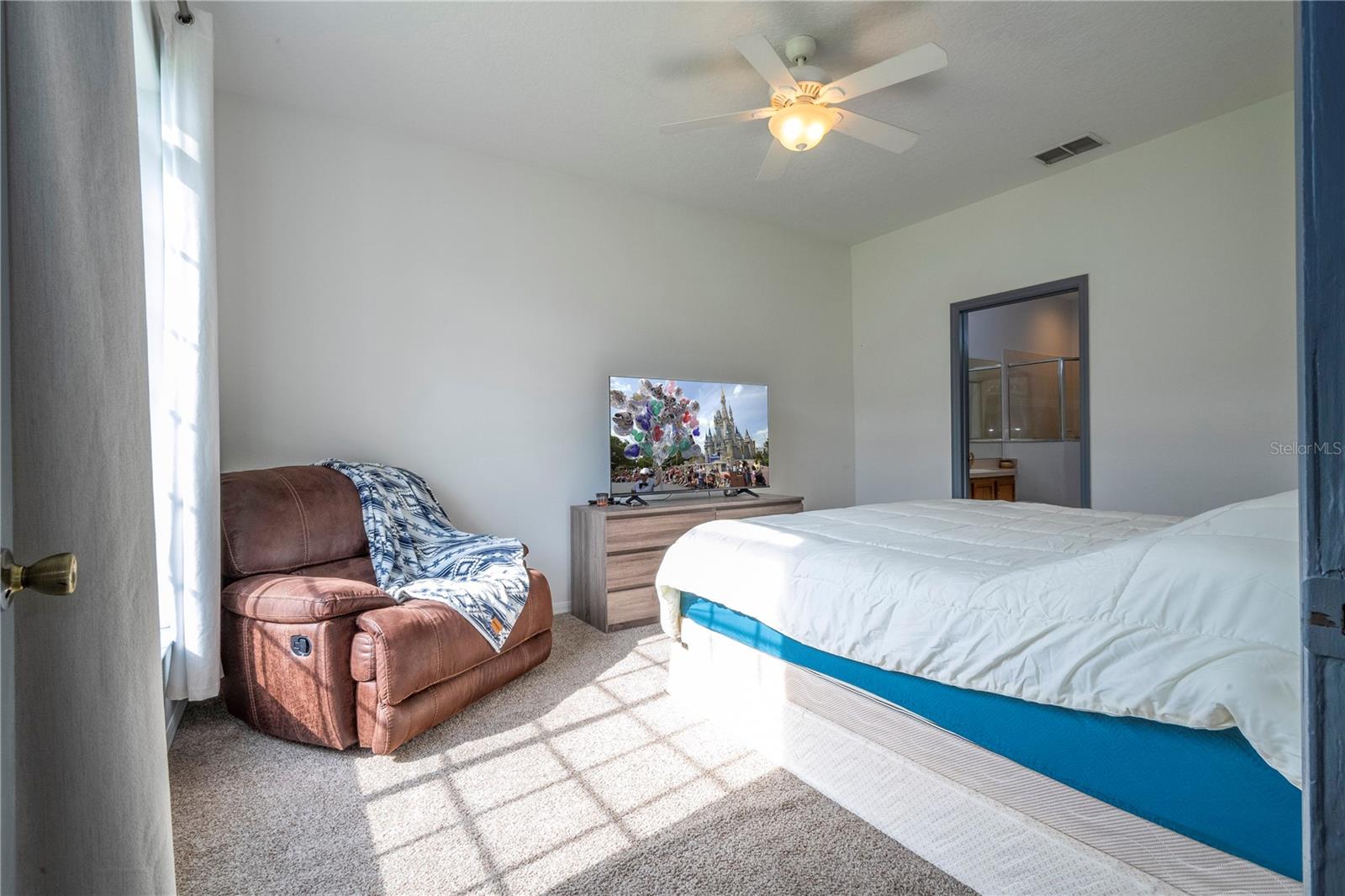 1886 ISLAND WALK DR, ORLANDO, FL, 32824