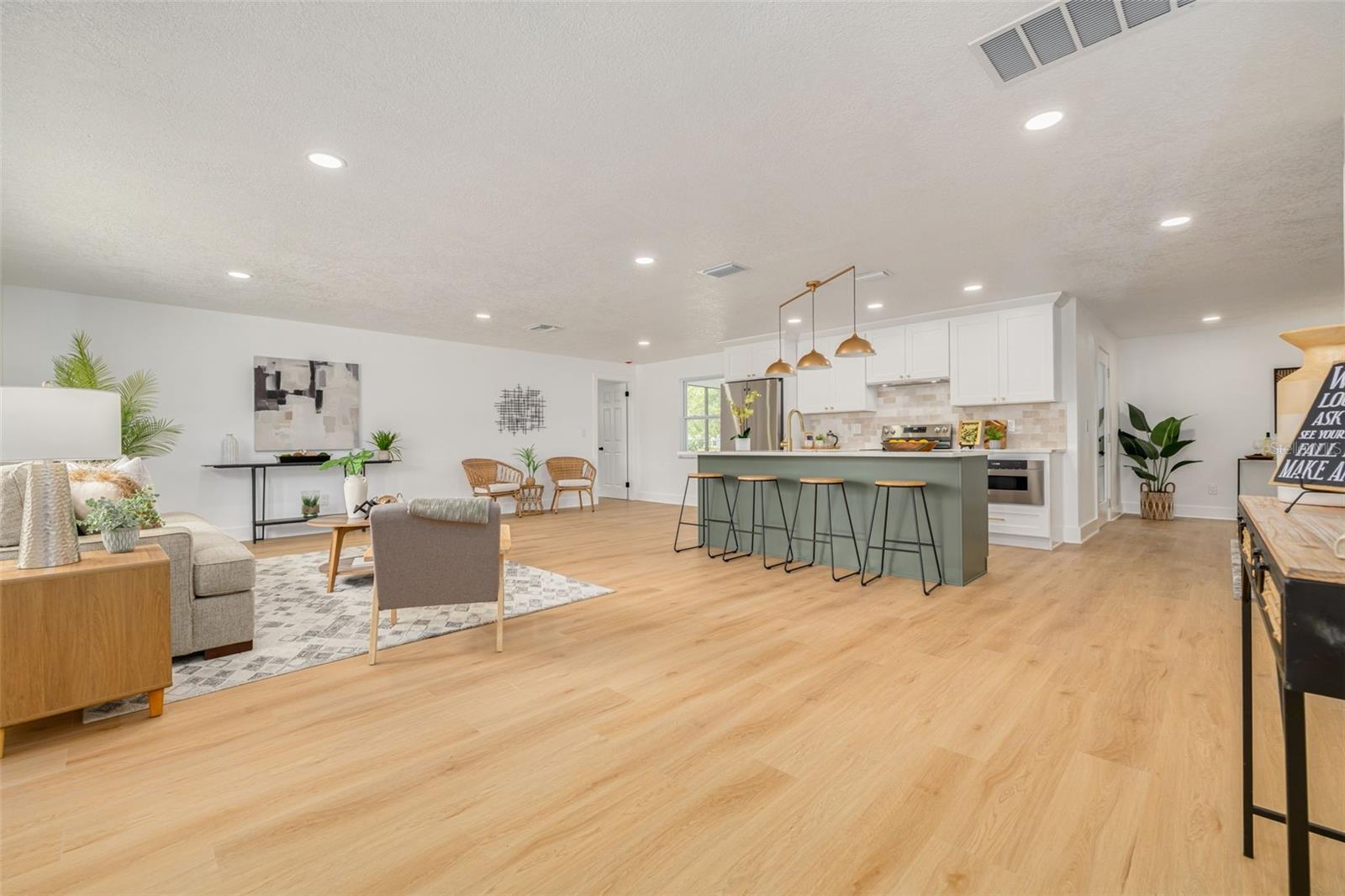 1872 PRINCETON DR, CLEARWATER, FL, 33765