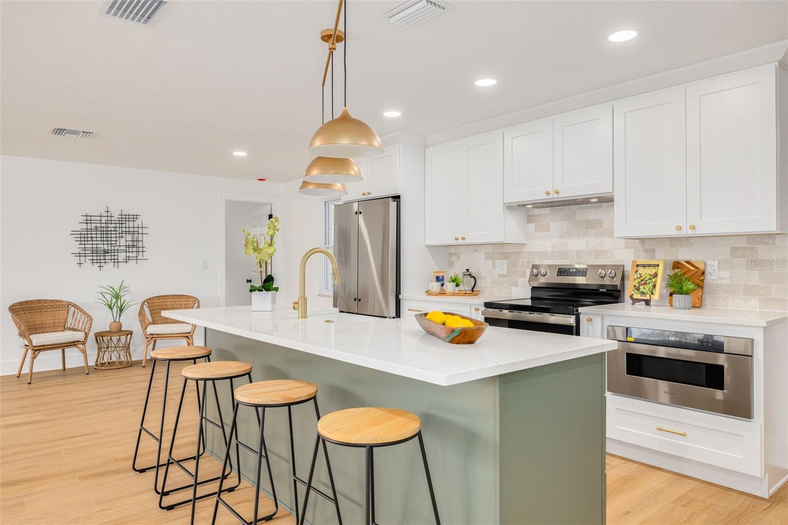 1872 PRINCETON DR, CLEARWATER, FL, 33765