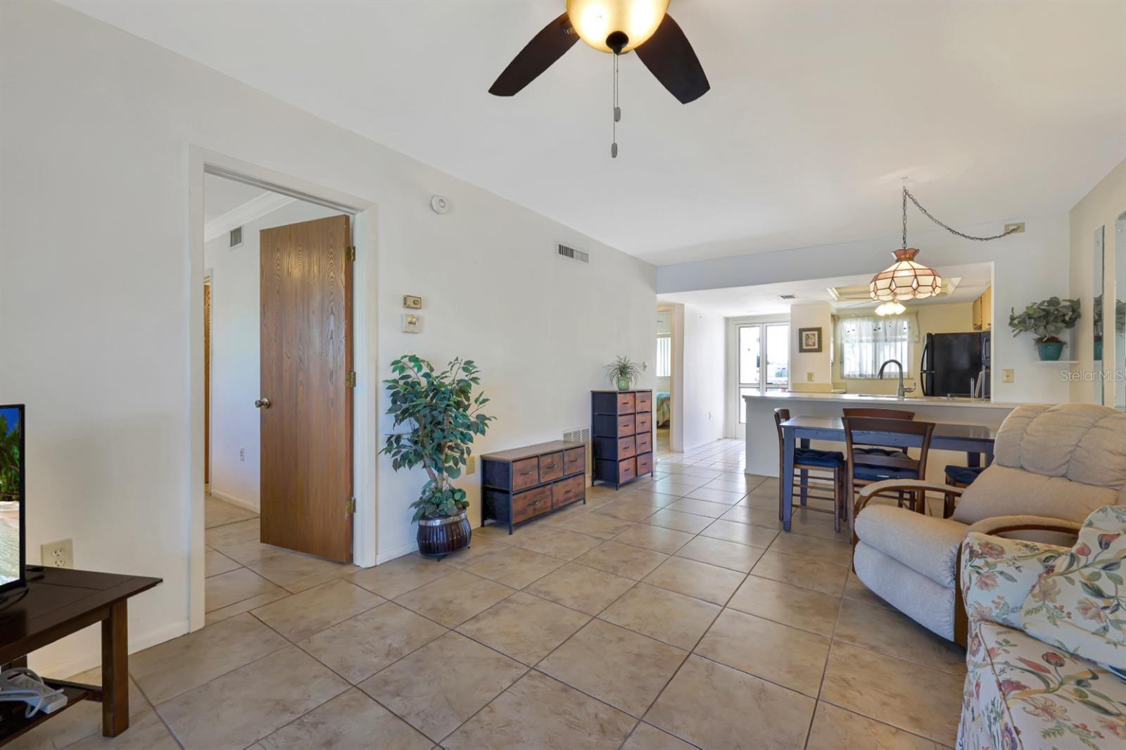 12538 SW KINGSWAY CIR #902, LAKE SUZY, FL, 34269