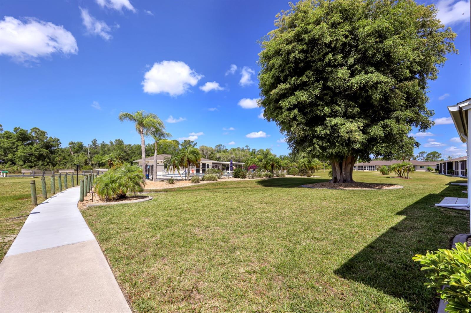 12538 SW KINGSWAY CIR #902, LAKE SUZY, FL, 34269