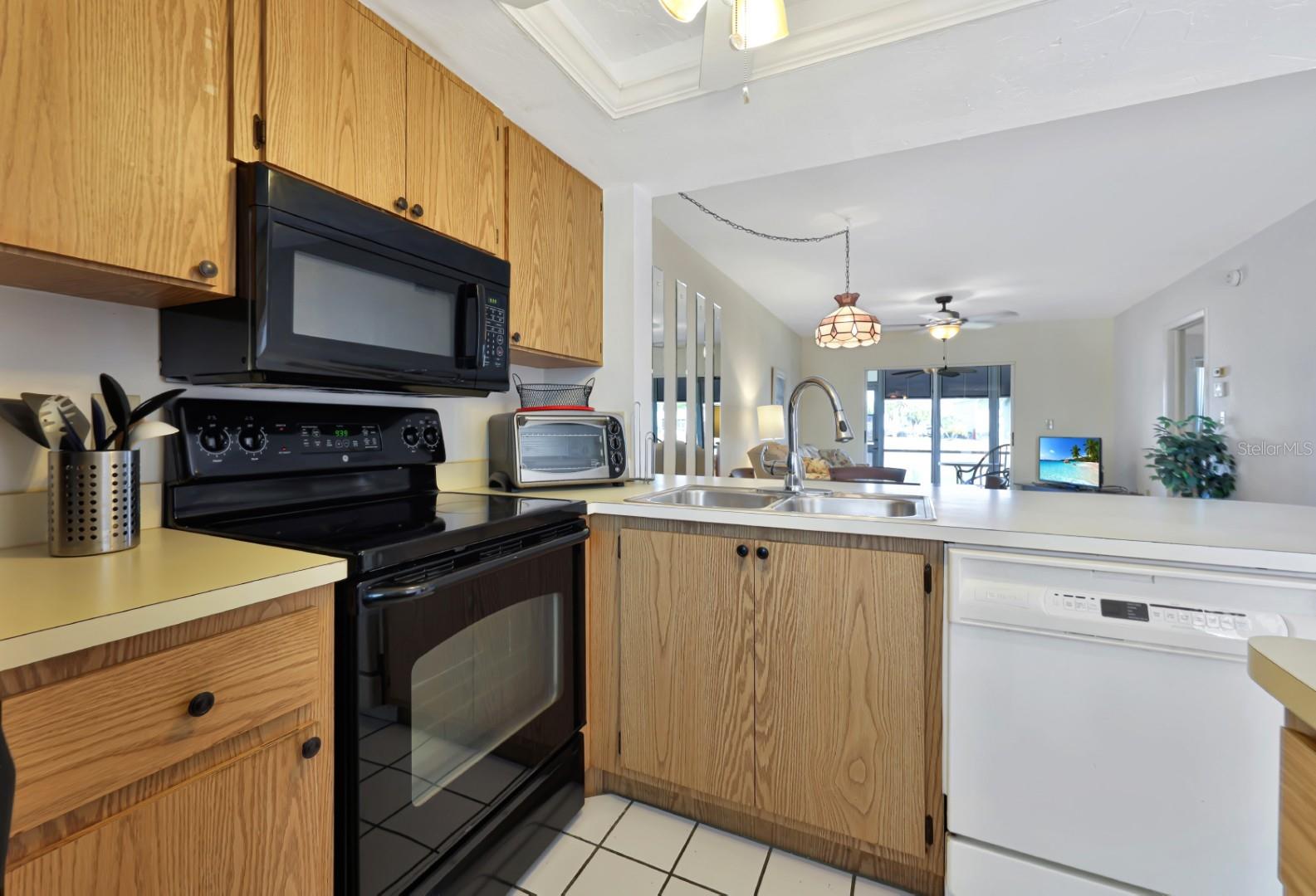 12538 SW KINGSWAY CIR #902, LAKE SUZY, FL, 34269