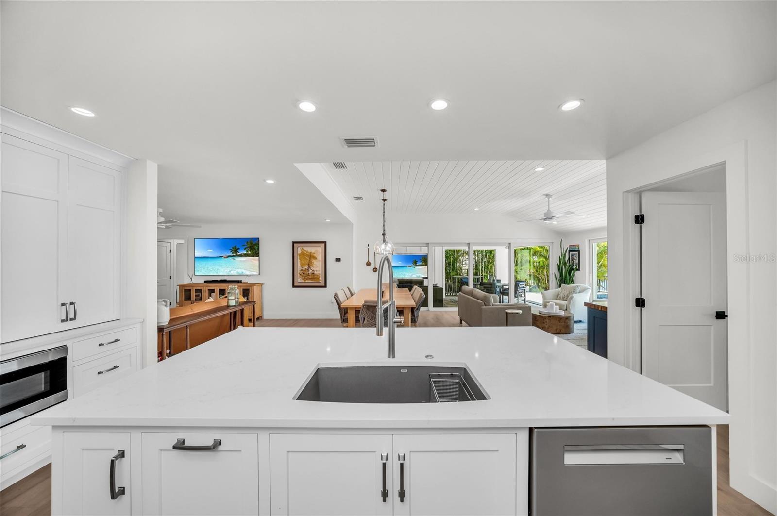 501 68TH ST, HOLMES BEACH, FL, 34217